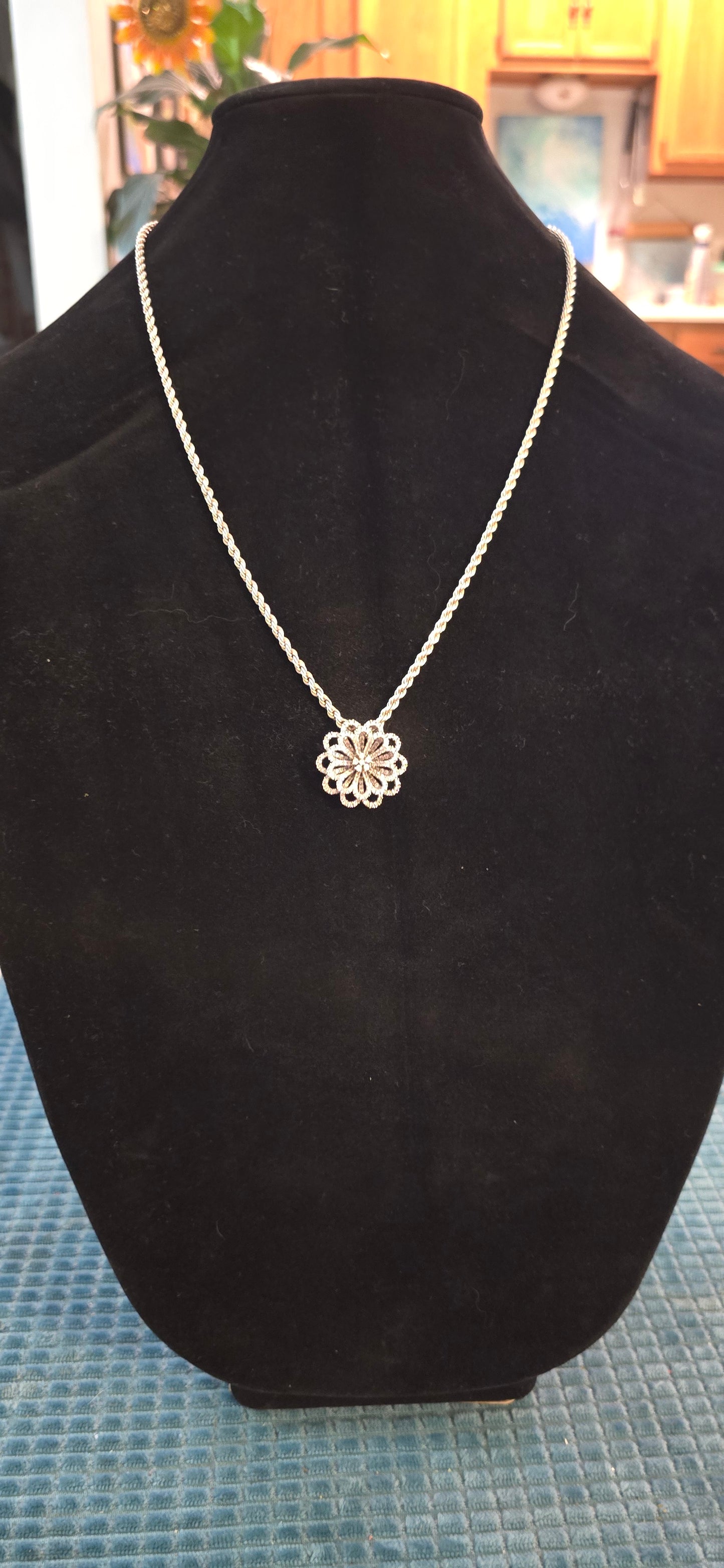 Vintage Sterling Silver floral pendant necklace
