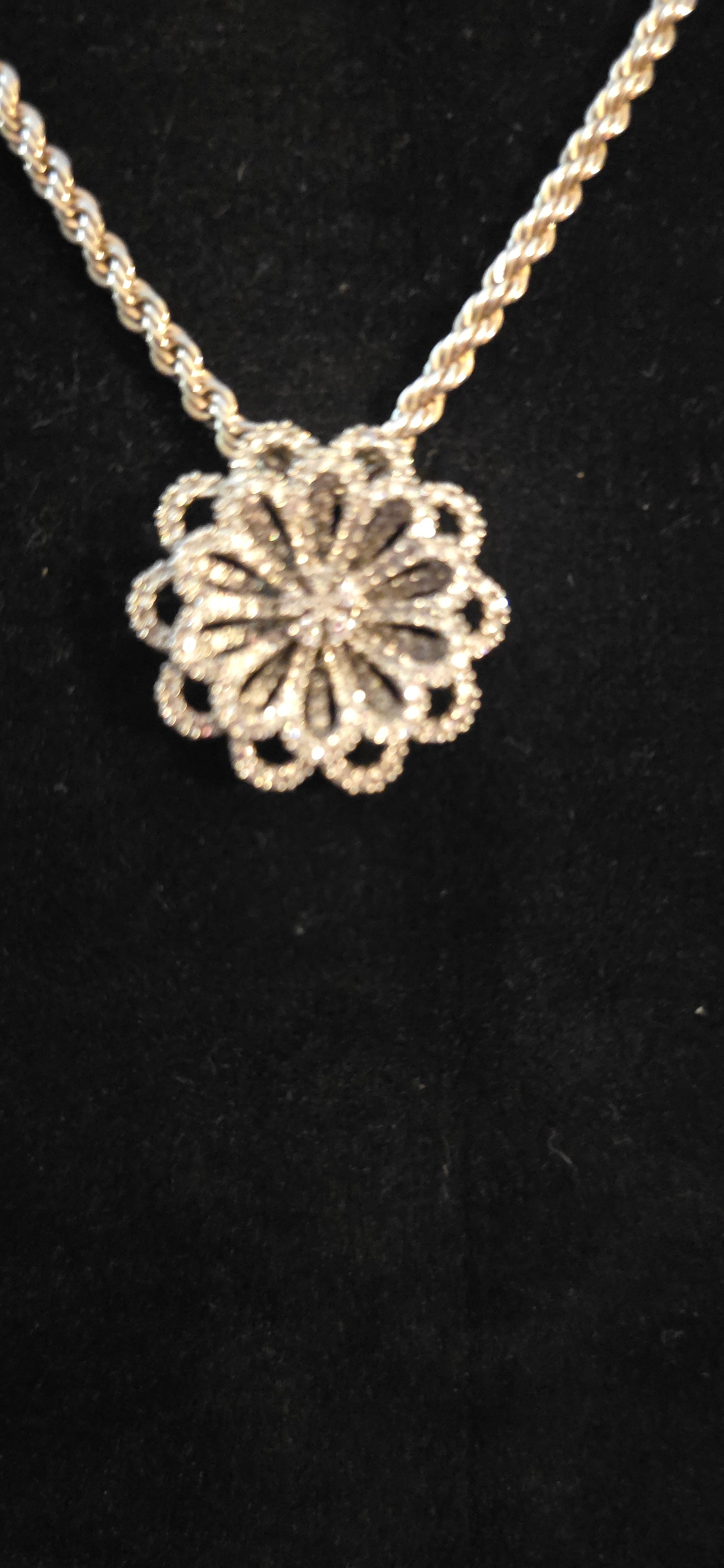 Vintage Sterling Silver floral pendant necklace