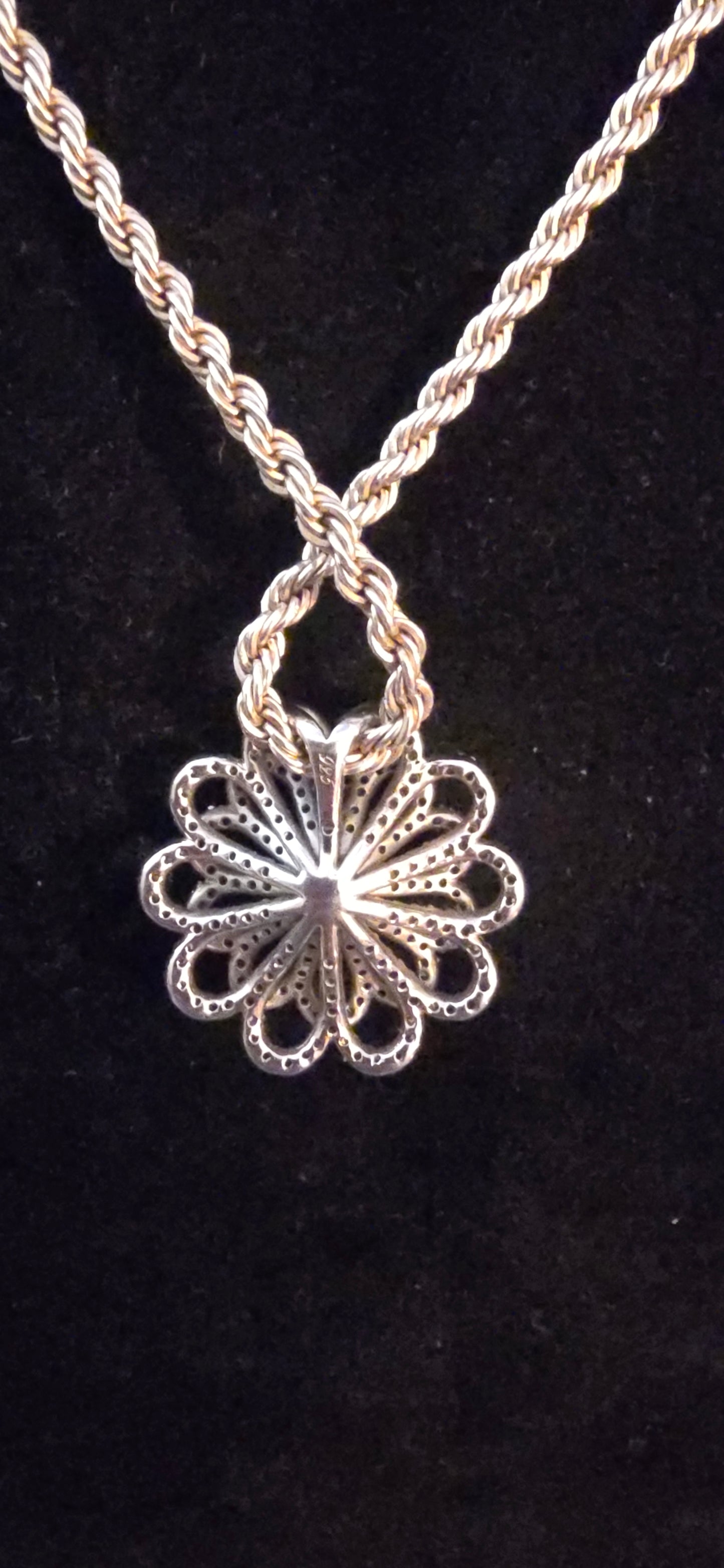 Vintage Sterling Silver floral pendant necklace